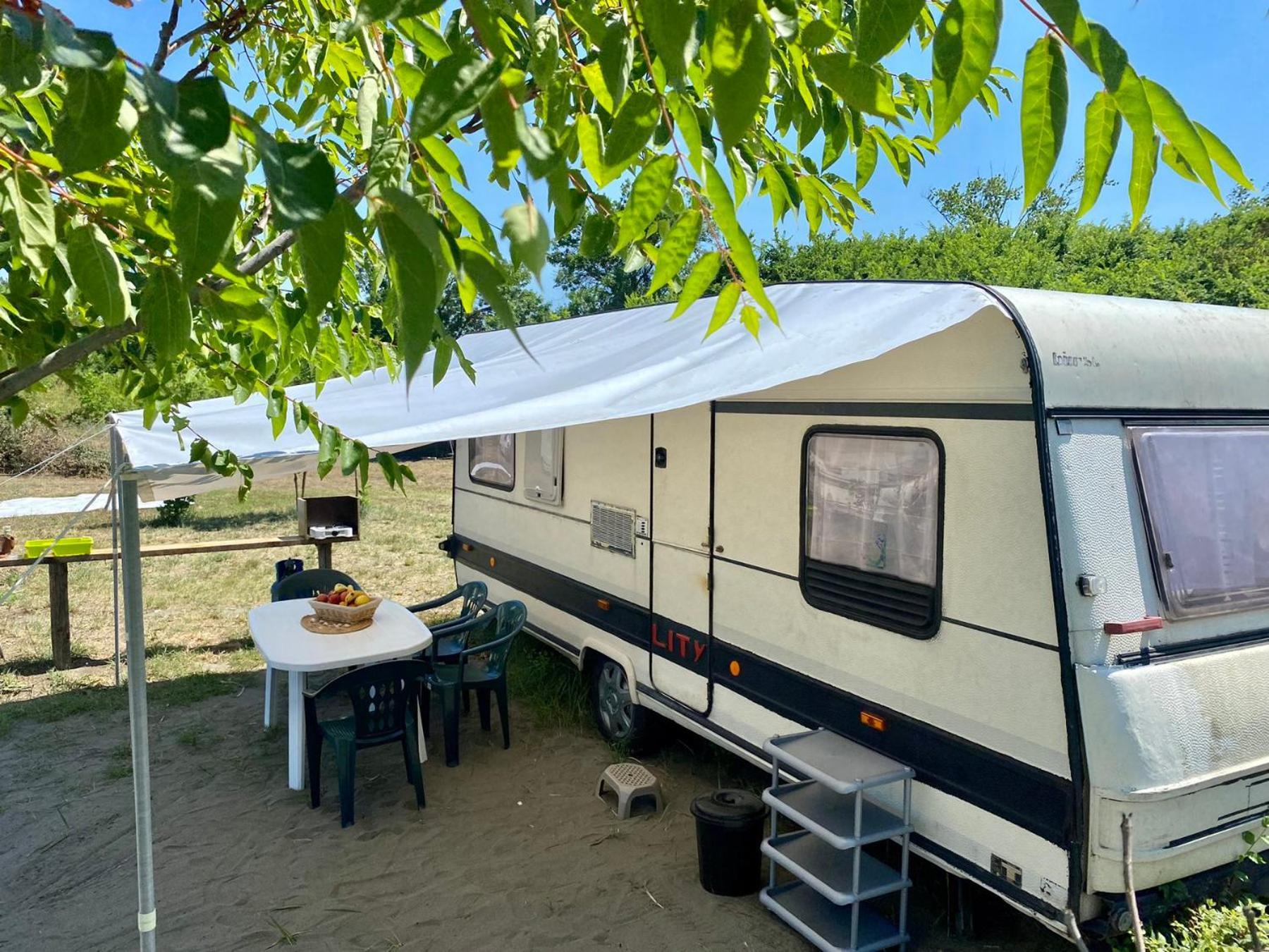 Beachfront Caravans Τσερνομόρετς Εξωτερικό φωτογραφία